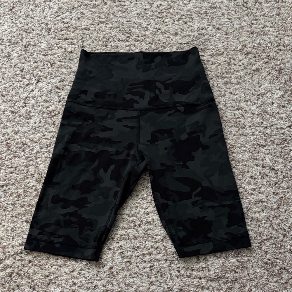 Lululemon Athletica Black Camouflage Leggings